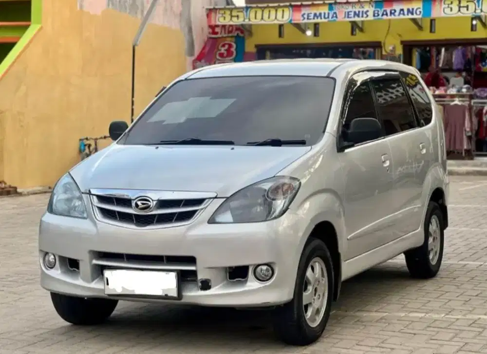 XENIA XI DELUXE FAMILY 2010 MANUAL Mobil Bekas 914200810