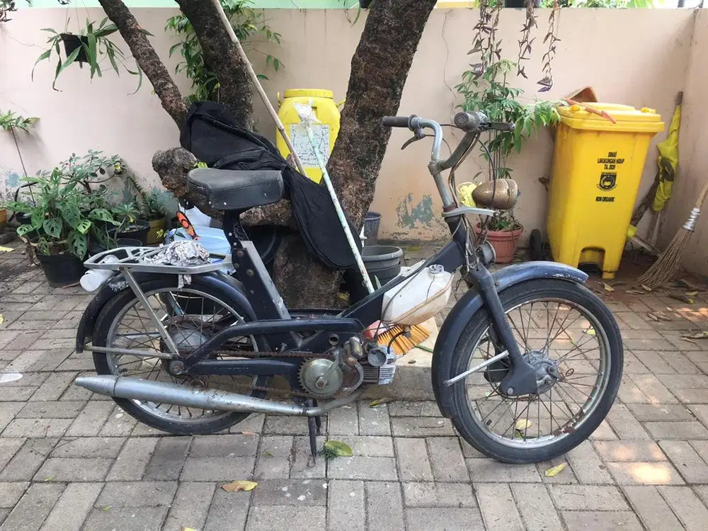 Sepeda Motor Antik Jaman Belanda