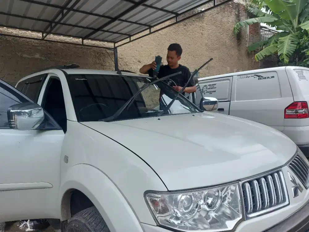 kaca film mobil berbagai merk panggilan