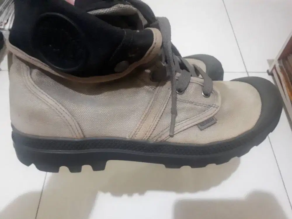 Sepatu Palladium Original