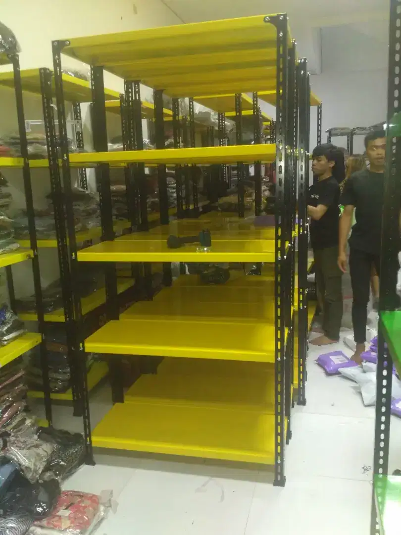 rak besi susun kuat dan kokoh