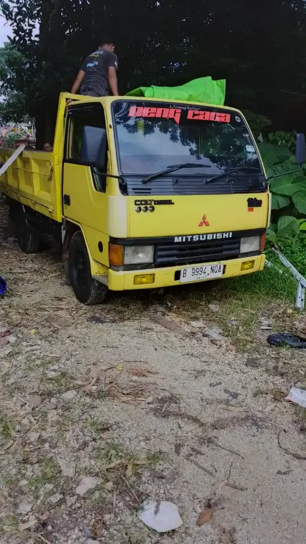 Jasa pindahan kontrakan truk engkel