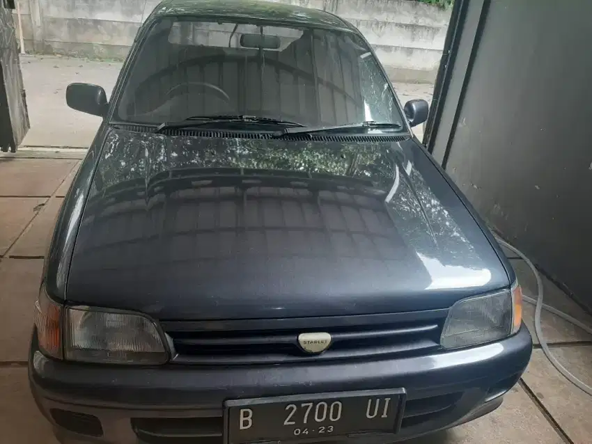 Toyota starlet 1300 cc