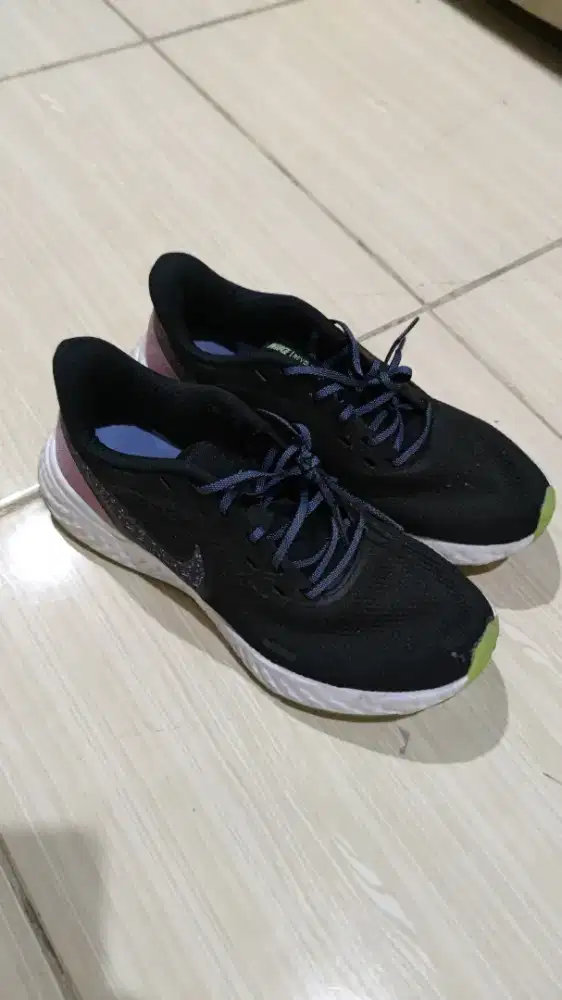 Sepatu Nike original 7.5 38.5 24.5cm