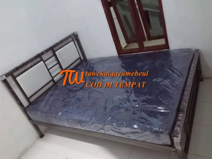 SET RANJANG BESI MINIMALIS DAN KASUR BUSA SWALLOW JAIPONG GARANSI 10TN