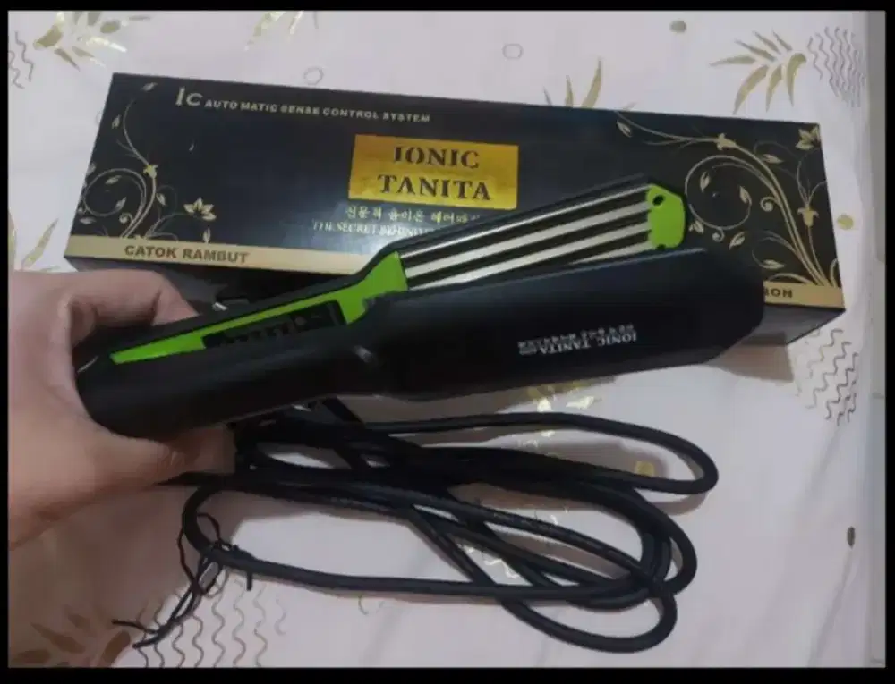 Catok Getar Ionic Tanita