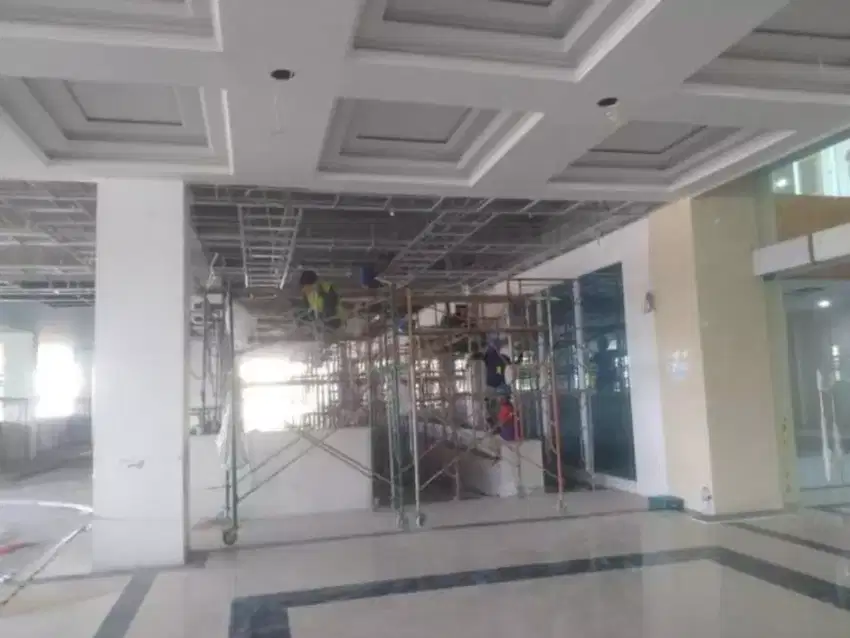 pasang plapon gypsum dan partisi sekat ruangan