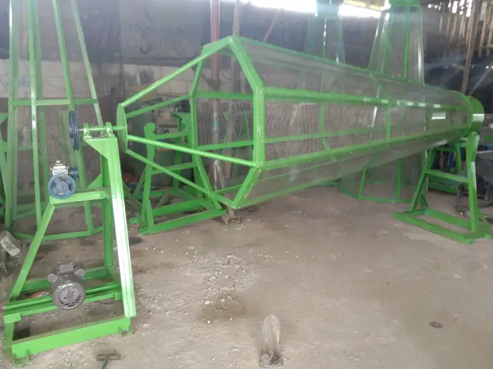 Mesin pengayak kompos / pengayak sabut kelapa