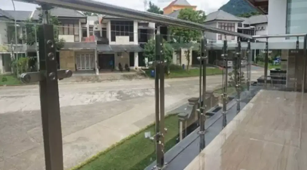 Railing Tangga Kaca Tempered Pagar StainlessSteel Minimalis Canopy 20