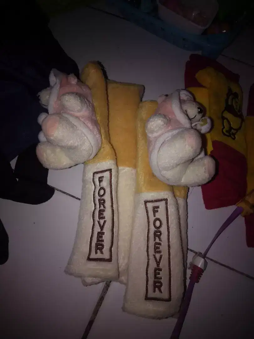 Untuk safety belt mobil ada 3 set
