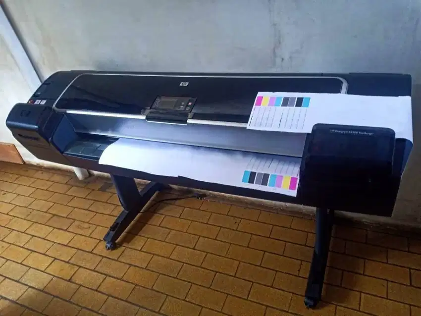 printer plotter Hp Designjet Z5200 44 inch siap pakai