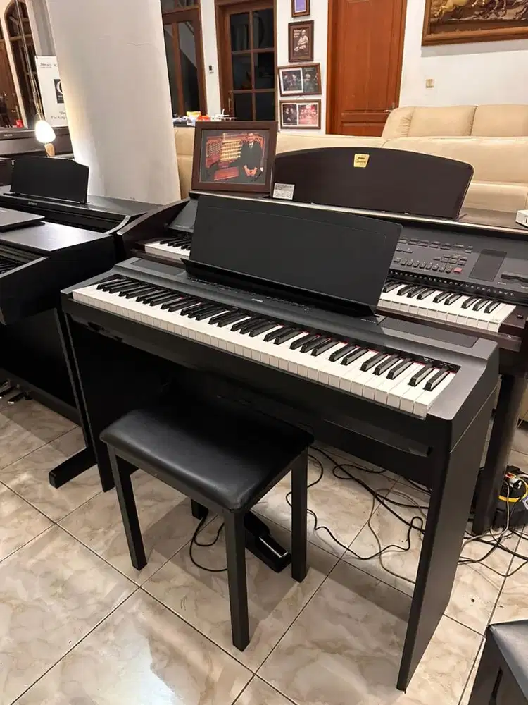Yamaha P121 Arius Clavinova DGX Electone Piano Digital Keyboard