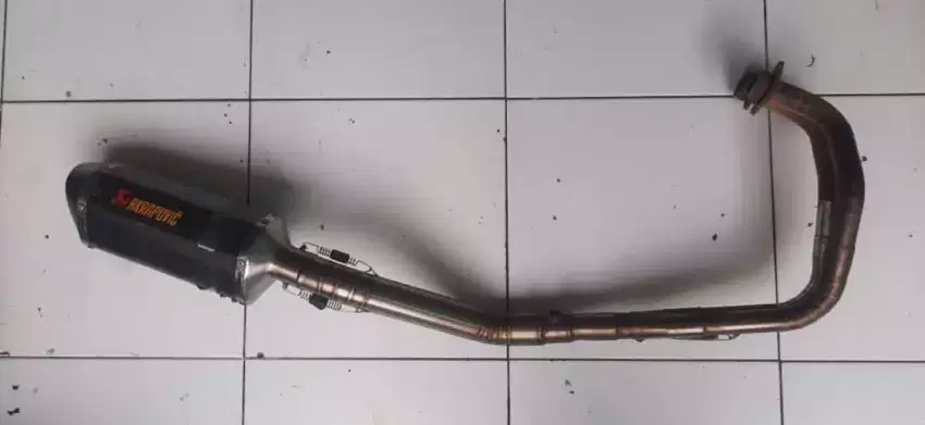 Knalpot Akrapovic Full System MT25