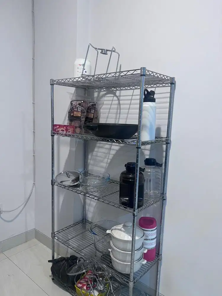 Rak besi informa serbaguna