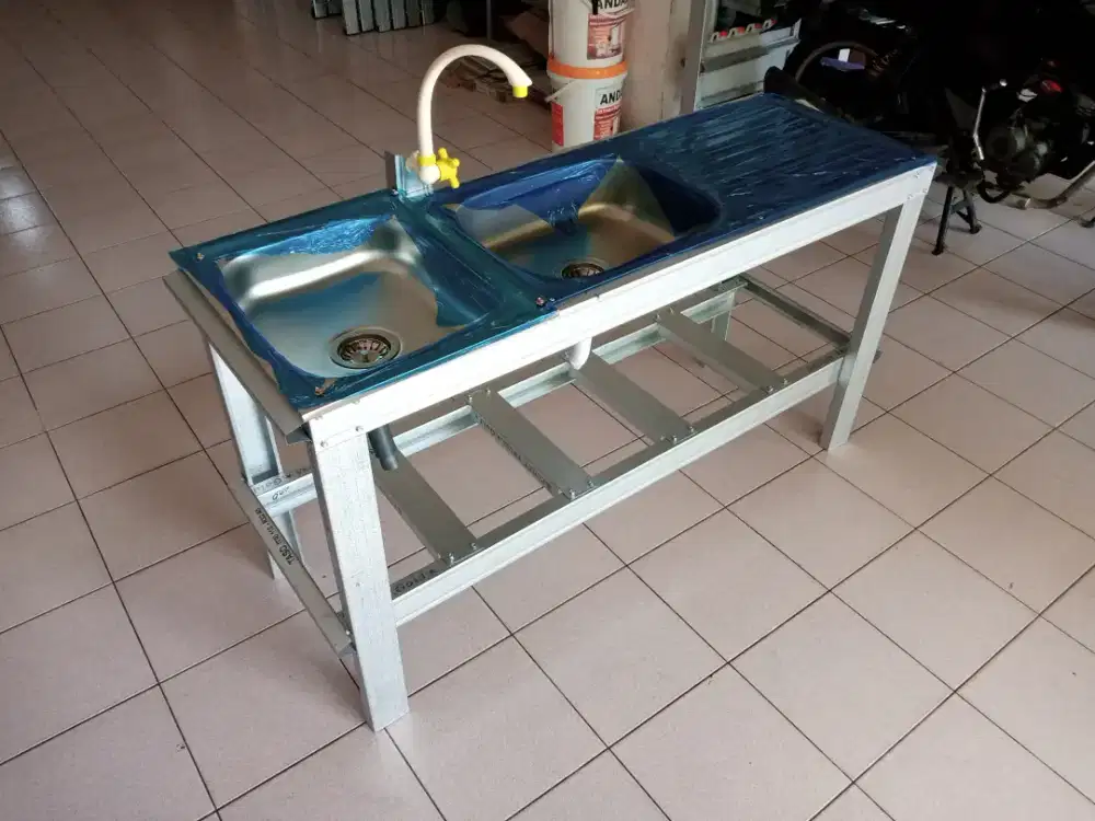 Tempat cuci piring 2 lobang