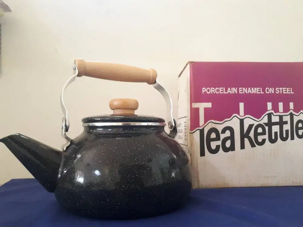 Black Porcelaine Enamel on Steel Tea Kettle (P-95) Ketel Bagus Murah