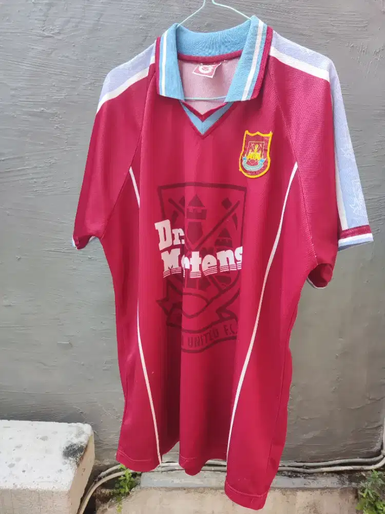 Jersey westham dr martens made in Thailand