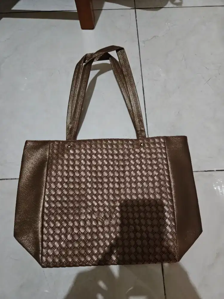 Tas serbaguna, panjang tas 37cm, tinggi 25 cm