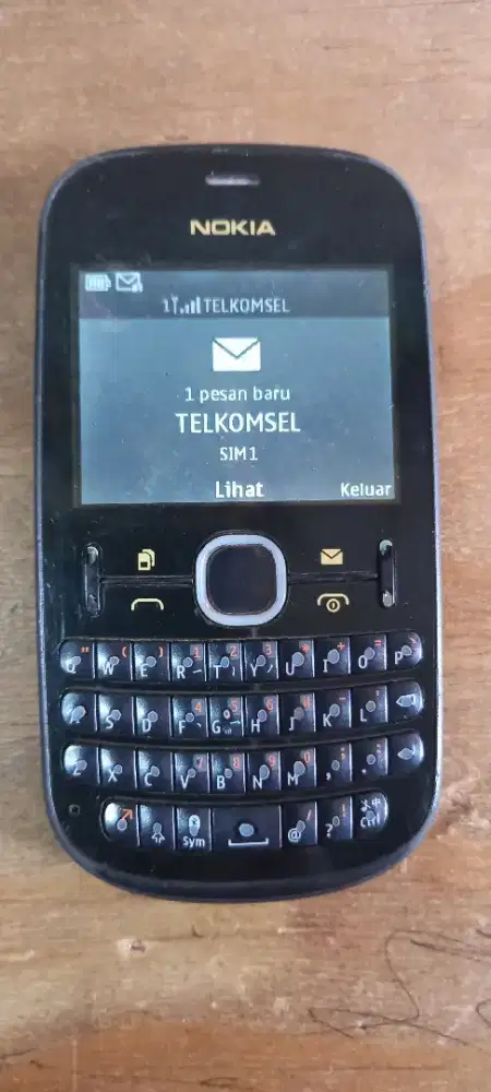 Hp Nokia Asha 200 black siap pakai