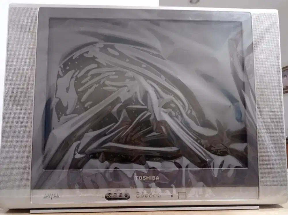 Toshiba color tv 29LZD68