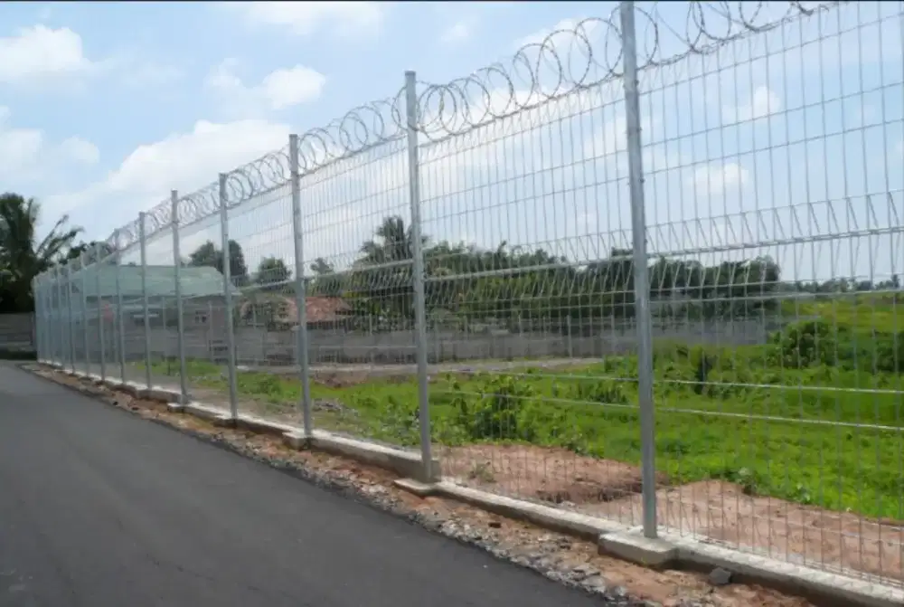 Kawat silet razor wire