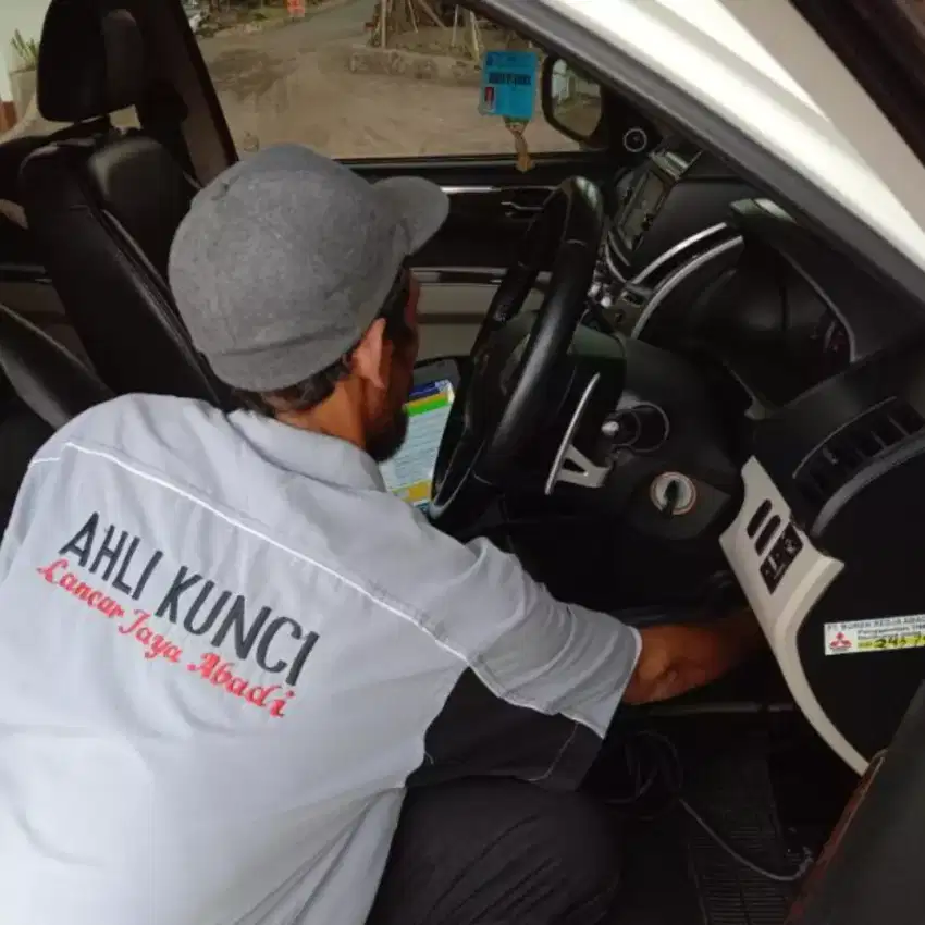 Ahli Kunci Rumah Motor Mobil Immobilizer, Brankas Bandung 24 Jam