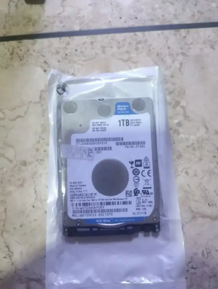 Hardisk laptop 1 TB merk WD