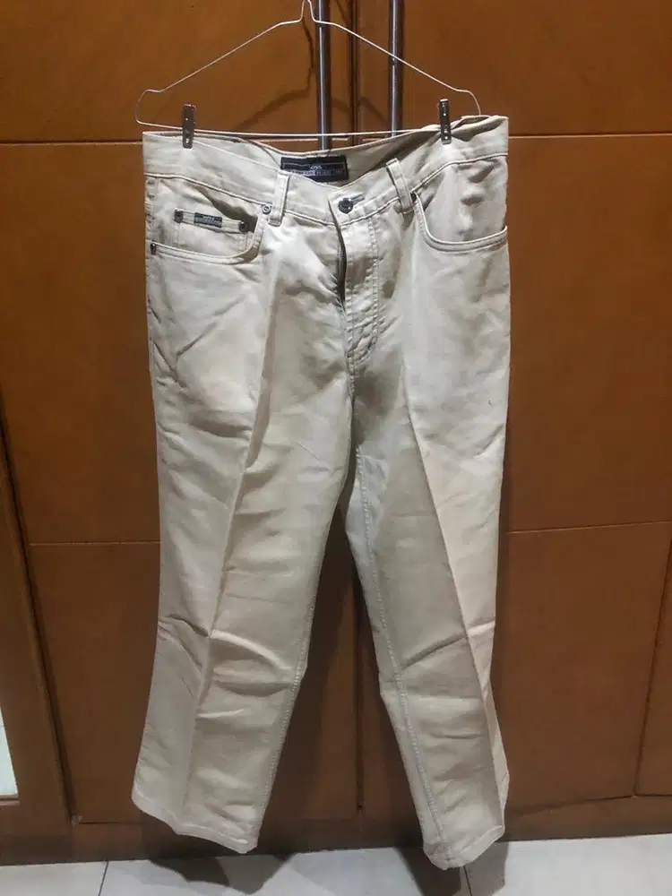 PRELOVED JUAL MURAH BOSS BRAND Jeans Perfect Conditions