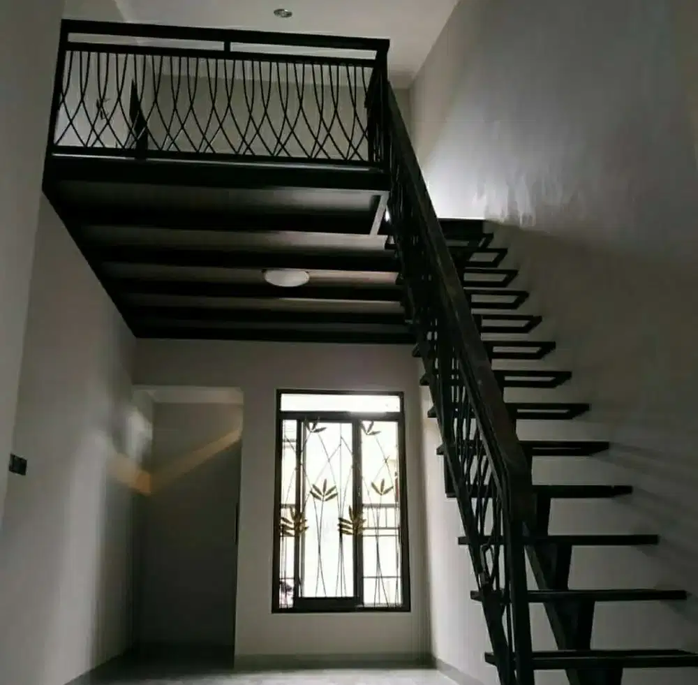 Mezanin / mezzanine / ruang tidur lantai 2 dari besi
