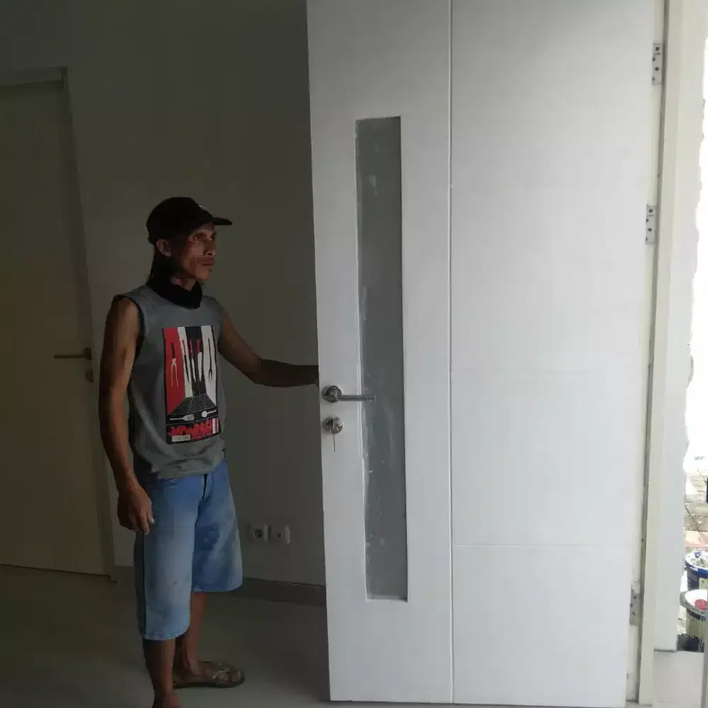 Jasa pemasangan daun pintu