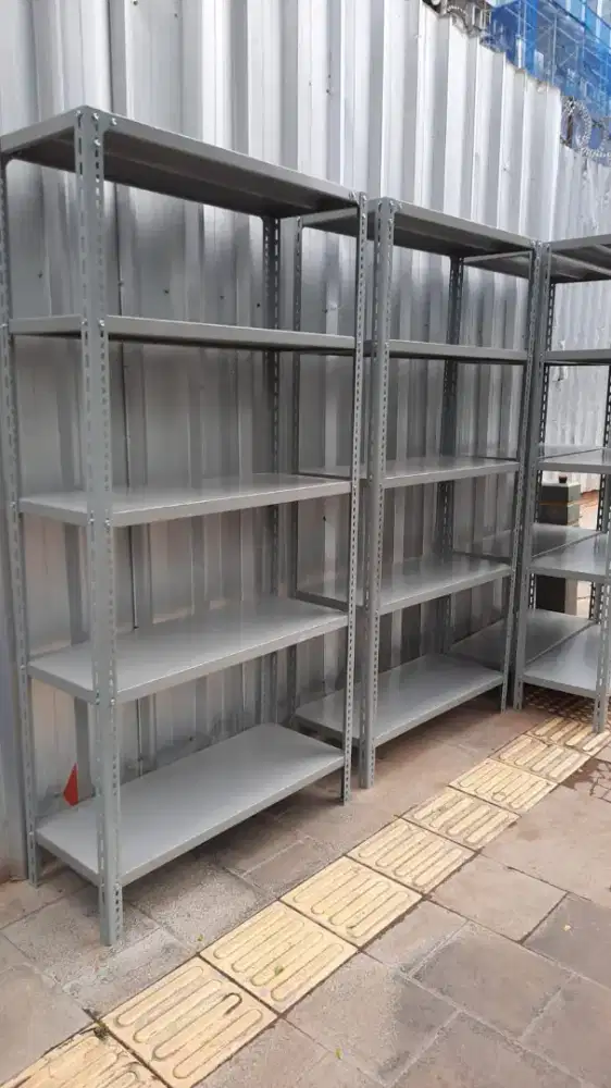 Rak besi siku lubang serbaguna 5 tingkat