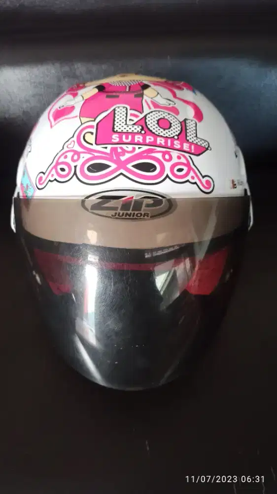 Helm anak karakter LOL