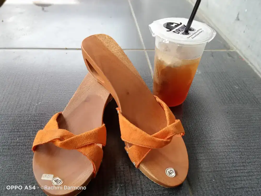 Sendal bakiak nmr 40