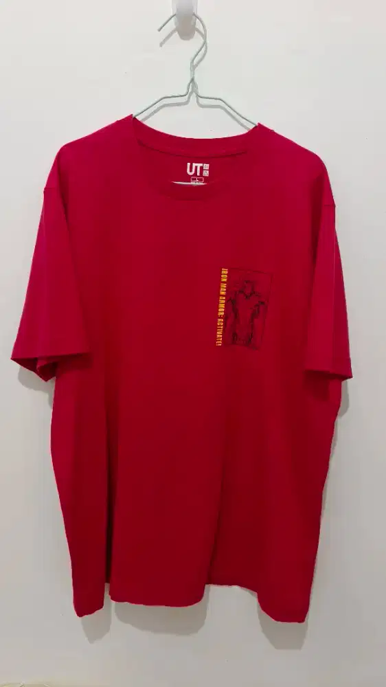 KAOS UNIQLO IRON MAN
