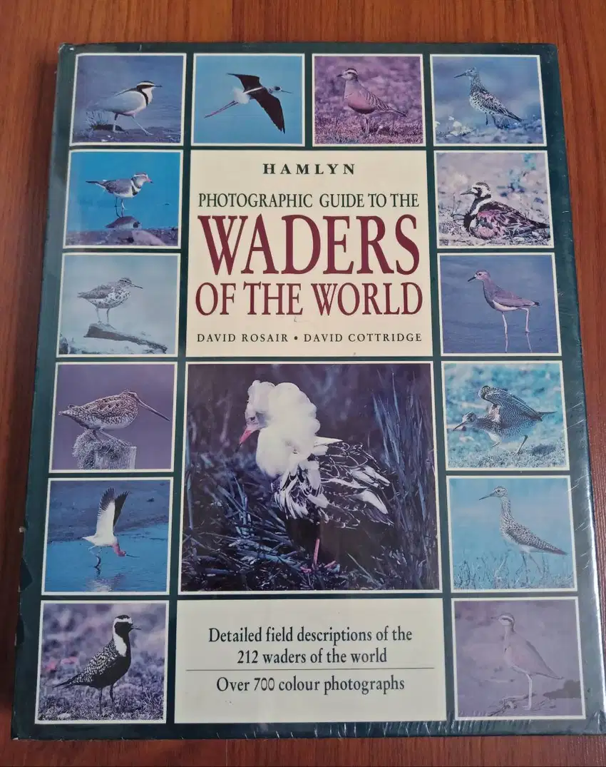 Buku : Photographic Guide To The Waders Of The World