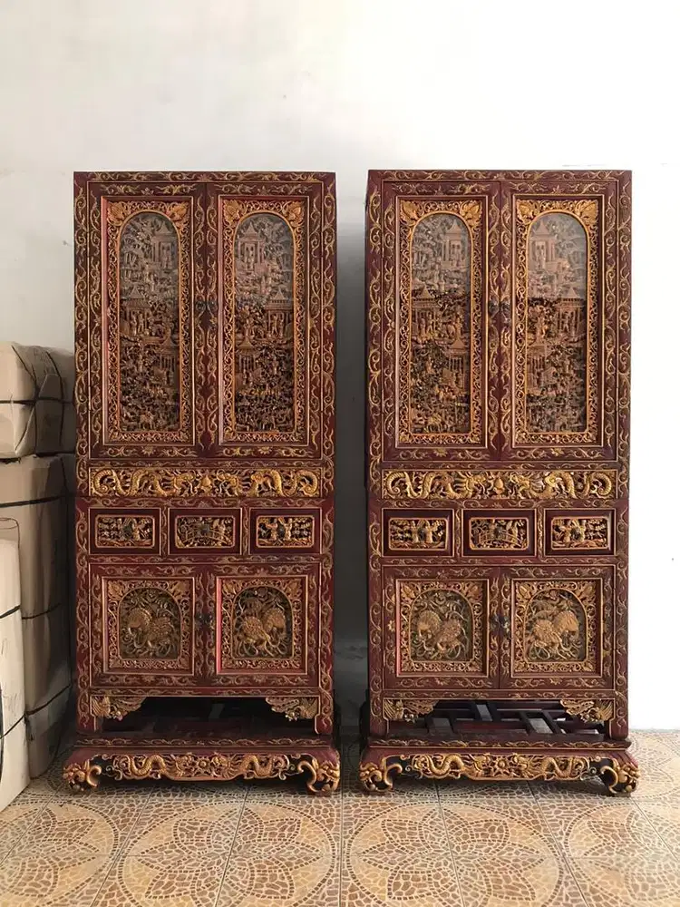 Dijual sepasang(2 biji)  almari cuiho full ukir kayu jati tua