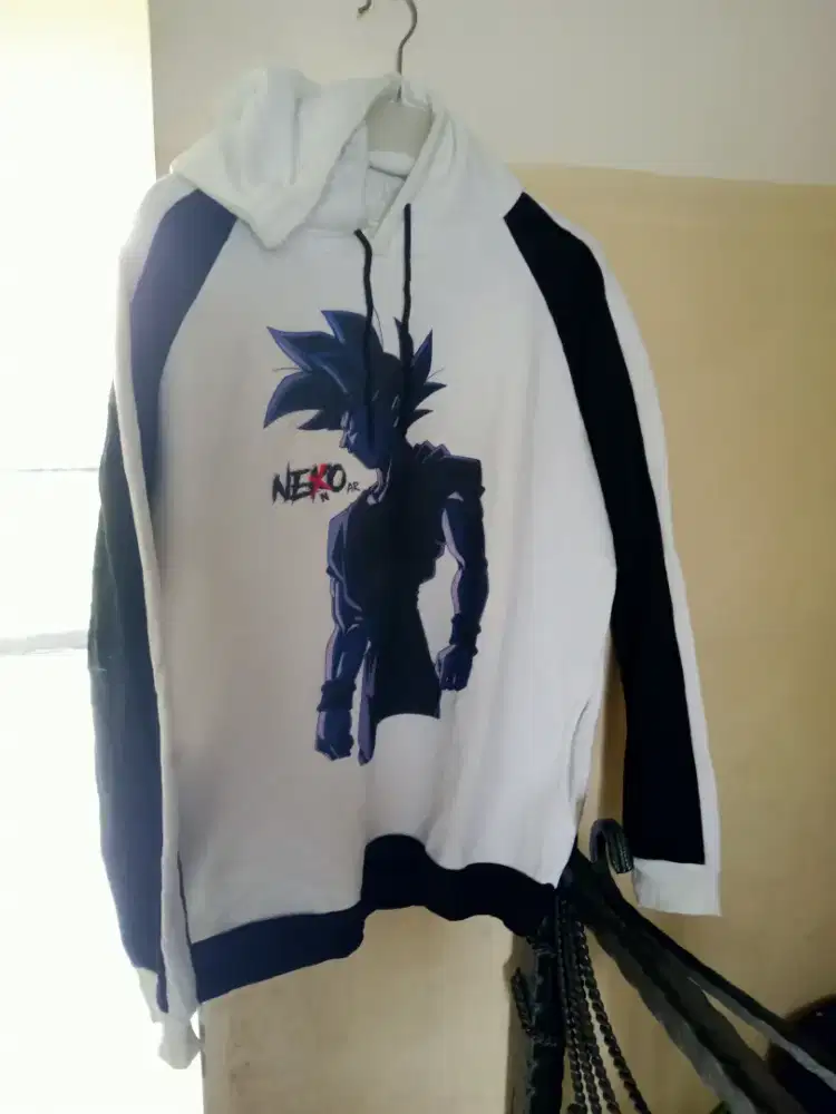 Hoodie dragon ball size L