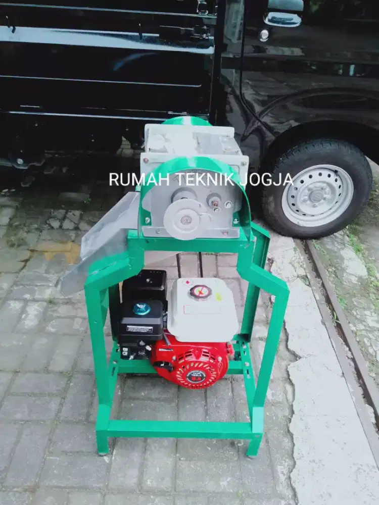 (rumah teknik jogja)mesin parut kelapa besar+ mesin 5,5 hp