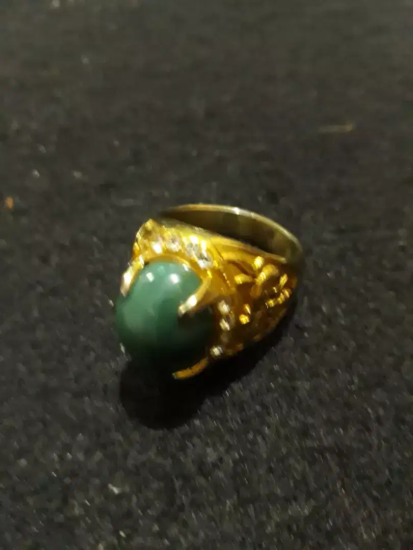 Cincin akik hijau daun