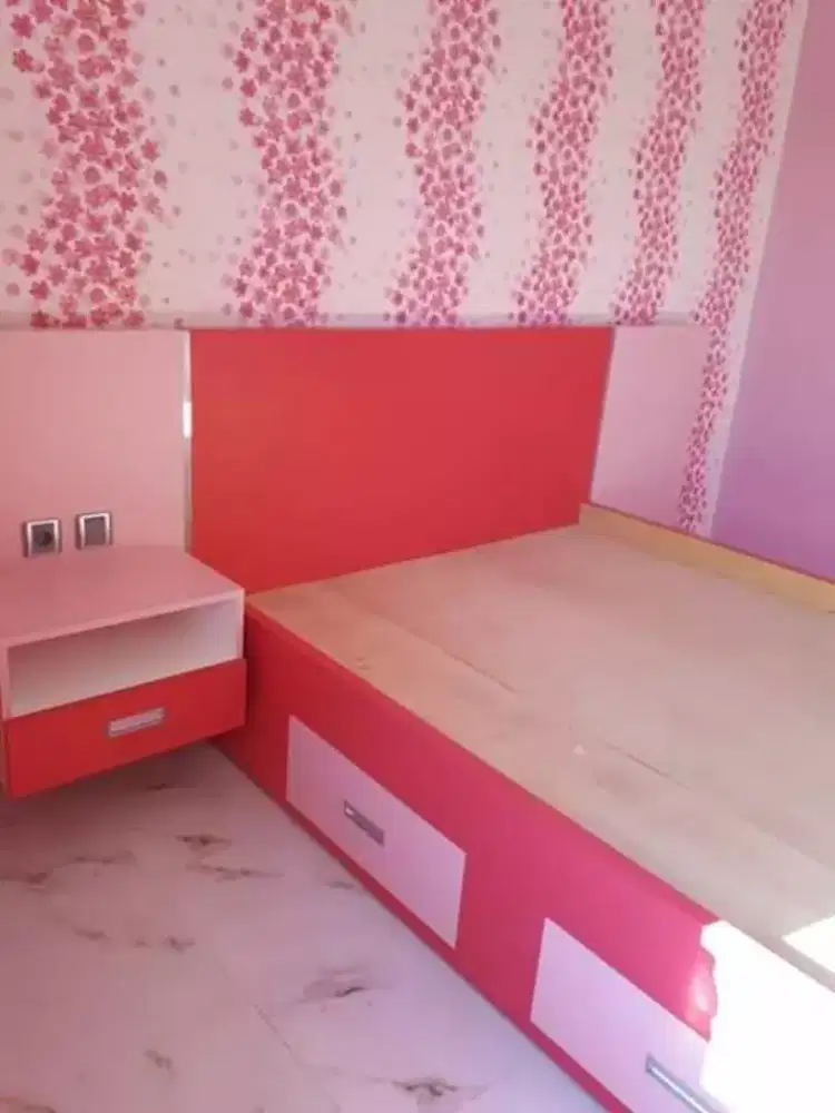 tempat tidur minimalis