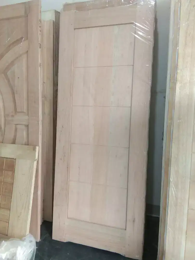 Pintu Kayu Meranti Baru Sudah Oven motif petak lima minimalis murah