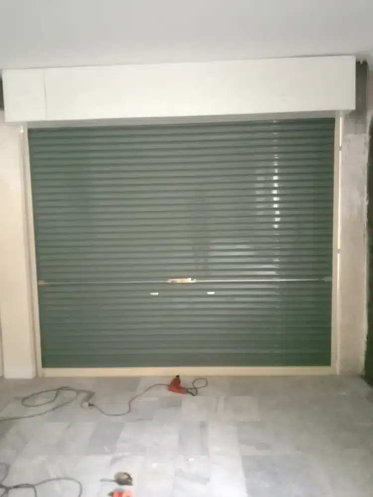 ROLLING DOOR DAN FOLDING GATE