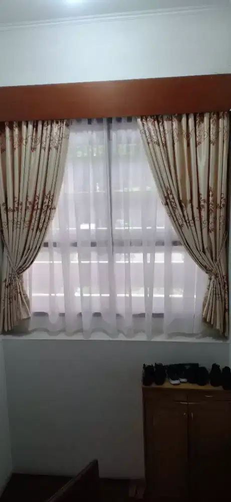 Pasang Gordyn  jendela Baru