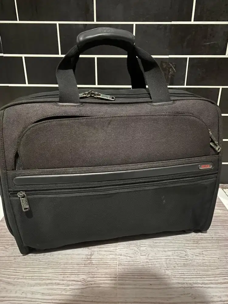 Travel bag Tumi suitcase carry on original