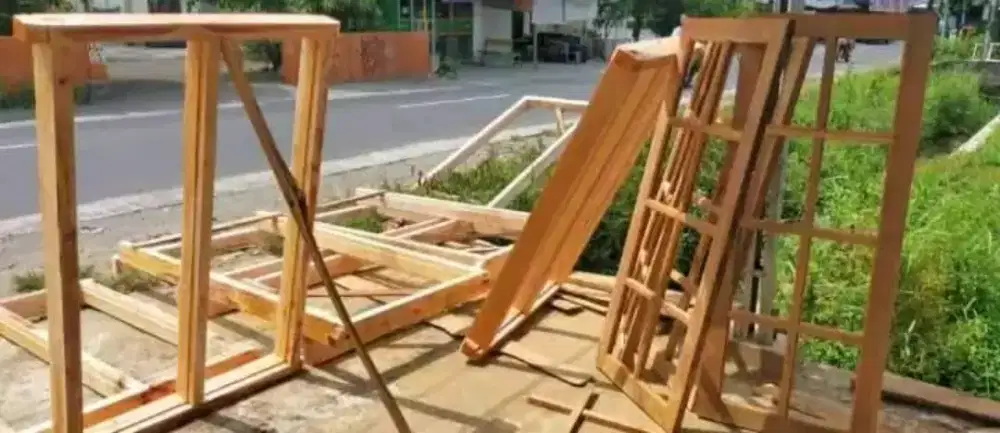 KUSEN GAWANG KAYU JATI MULAI 69Rb/M