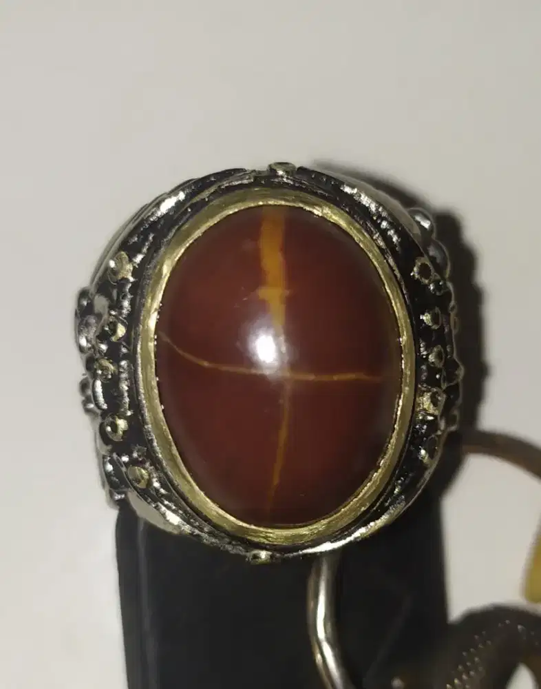 Batu akik tapak jalak istimewa