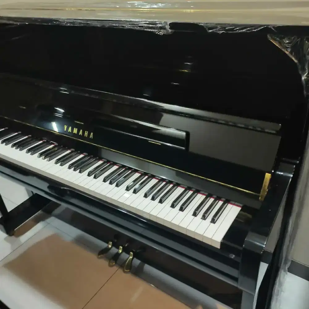 Yamaha Piano U1J PEC
