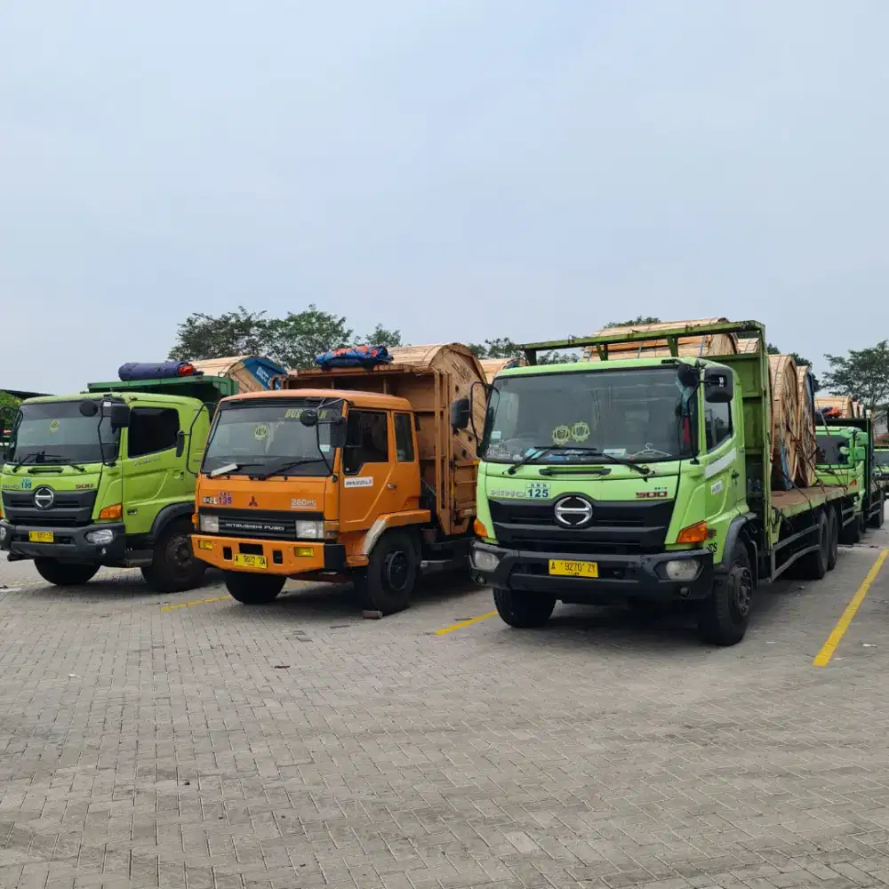 Kami rajanya tronton. Sewa tronton los bak ready 20 unit setiap hari.