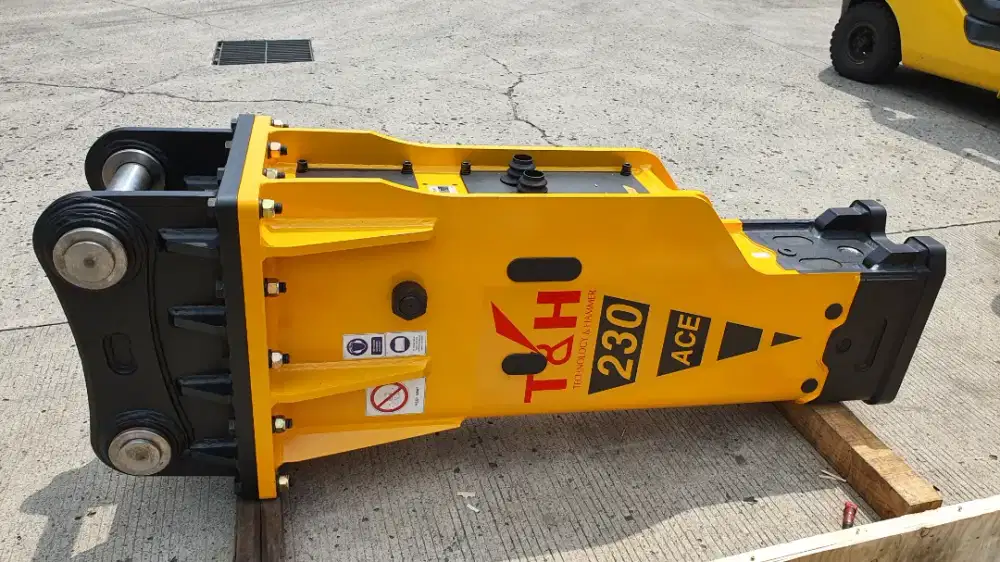 Hydraulic Breaker T&H