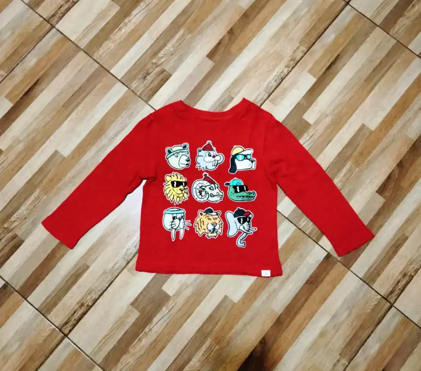 GAP red top kids